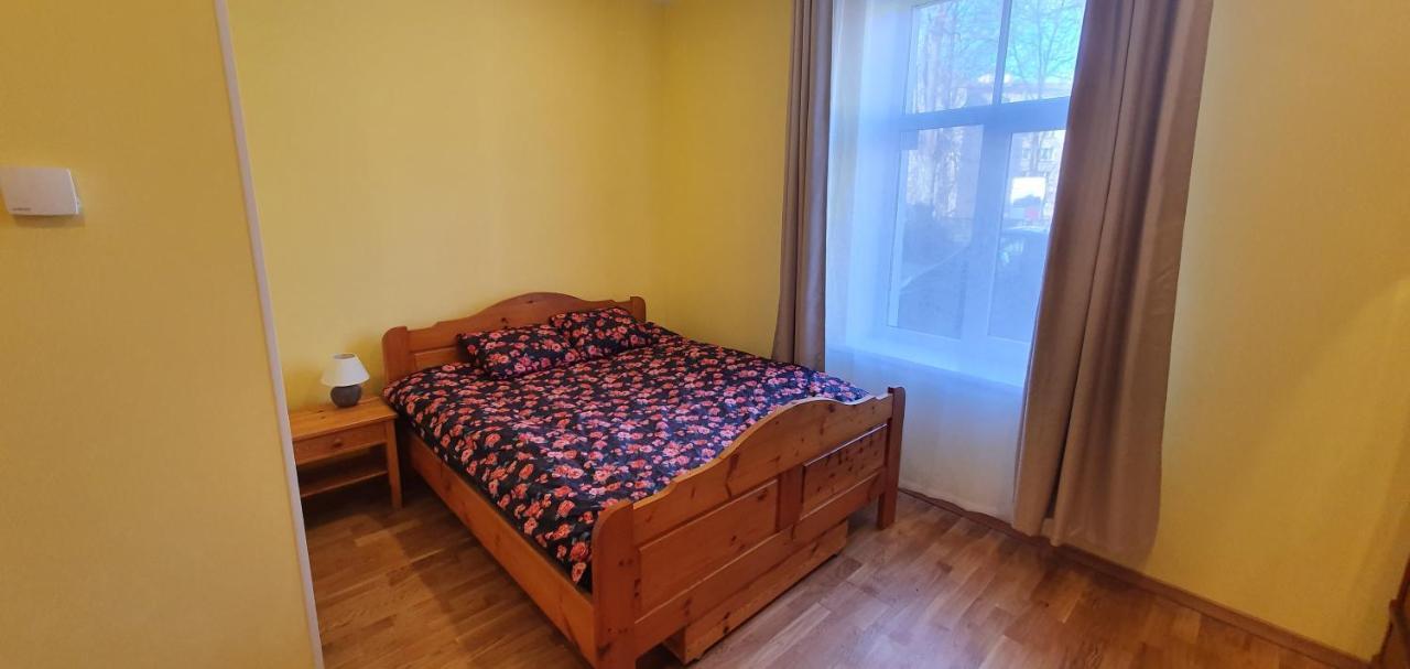 Hot Ernestines 7-2 Enjoy The Feel Of And History! Riga