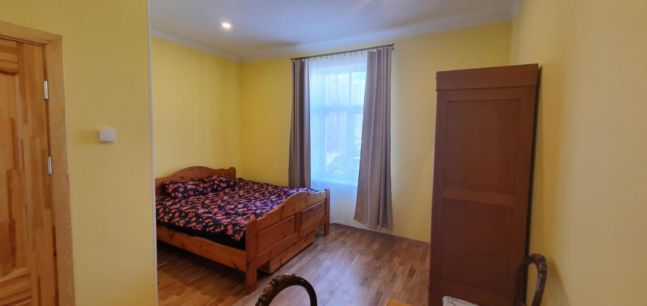Hot Ernestines 7-2 Enjoy The Feel Of And History! Apartment *